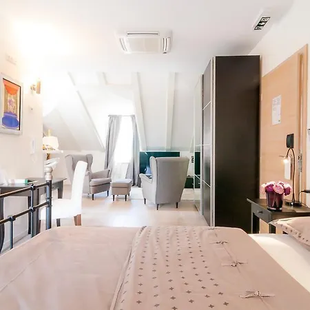 בית הארחה Perla Luxury ספליט