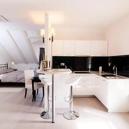 Perla Luxury בית הארחה