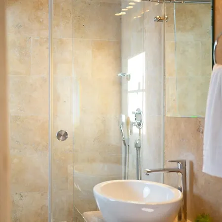 Perla Luxury Casa de hóspedes 4*